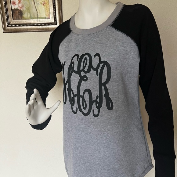 Cute Marleylily sweatshirt size S/M - Picture 4 of 4